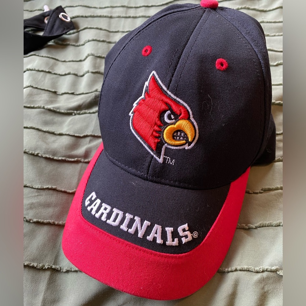 Louisville Cardinals Baseball Cap